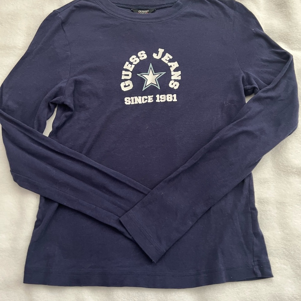 Guess navy blue long sleeves shirt. In good condition.